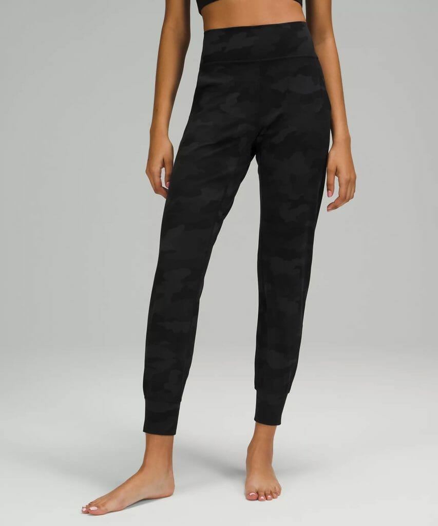 Best Women's Joggers: lululemon vs Vuori vs Outdoor Voices and more! 12 Best Women's Joggers: lululemon vs Vuori vs Outdoor Voices and more! 11