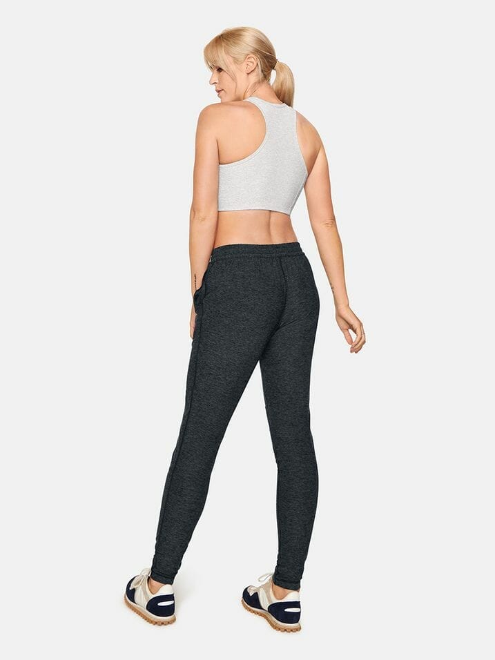 Best Women's Joggers: lululemon vs Vuori vs Outdoor Voices and more! 14 Best Women's Joggers: lululemon vs Vuori vs Outdoor Voices and more! 13