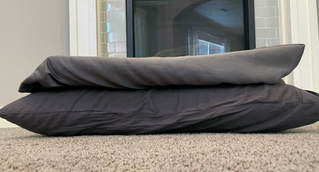 The #1 Pillow for Stomach Sleepers is here: Our Belly Sleeper Pillow Review 2 Belly Sleeper Pillow Review - the best pillow for belly sleepers?