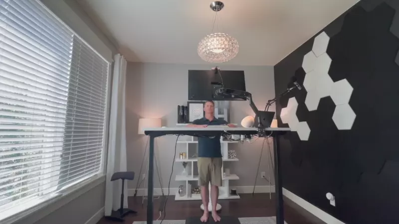 Jarvis Standing Desk Review: we put the best-selling standing desk to the test 6 Jarvis Standing Desk: how tall does it get and how low does it go?
