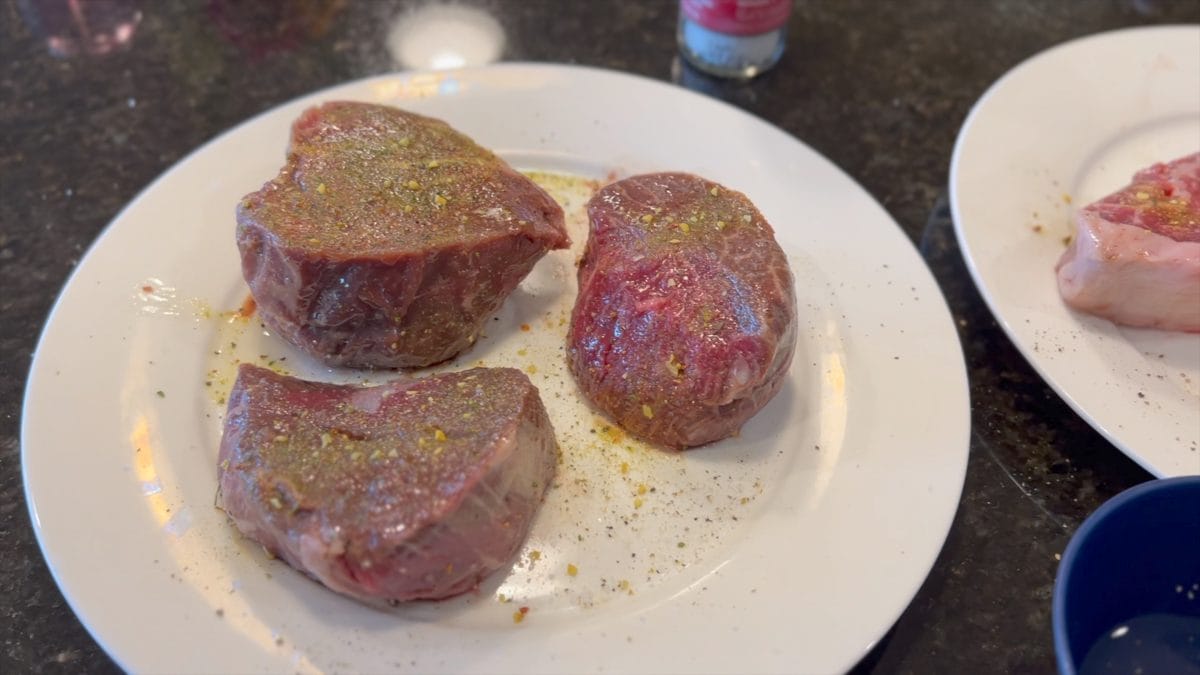 cook a steak in pizza oven